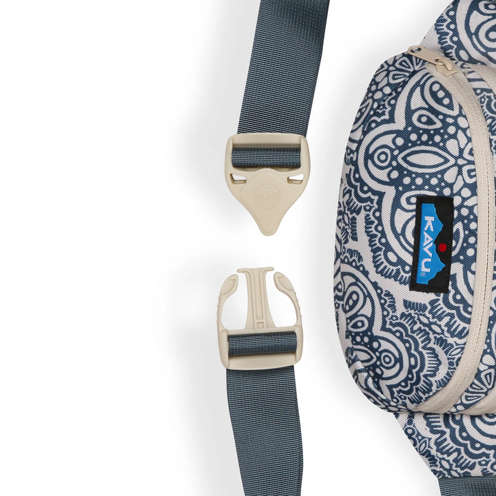 Spectator Bag - Divine Damask