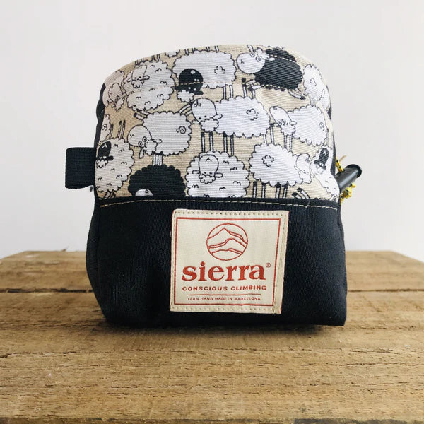 Cube Black Sheep Chalk Bag