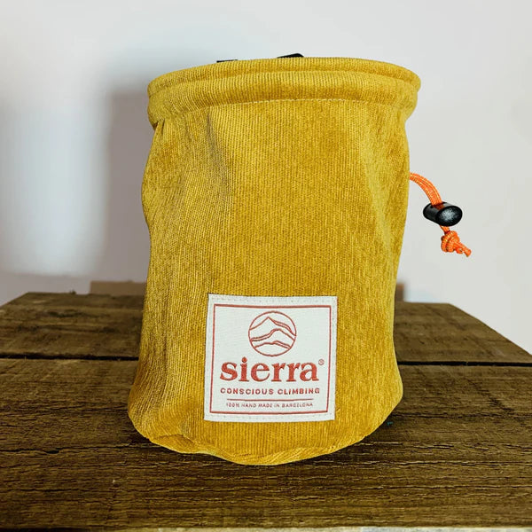 Tube Nat Gold Chalk Bag