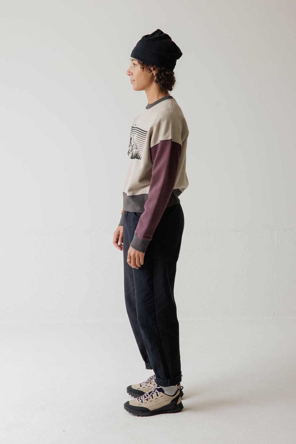 KAVU Crew Crop Sweatshirt in Mountain Meadow