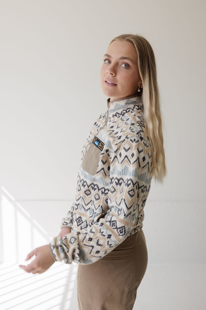 KAVU Hidden Hills Half Zip Fleece in Horizon Holiday