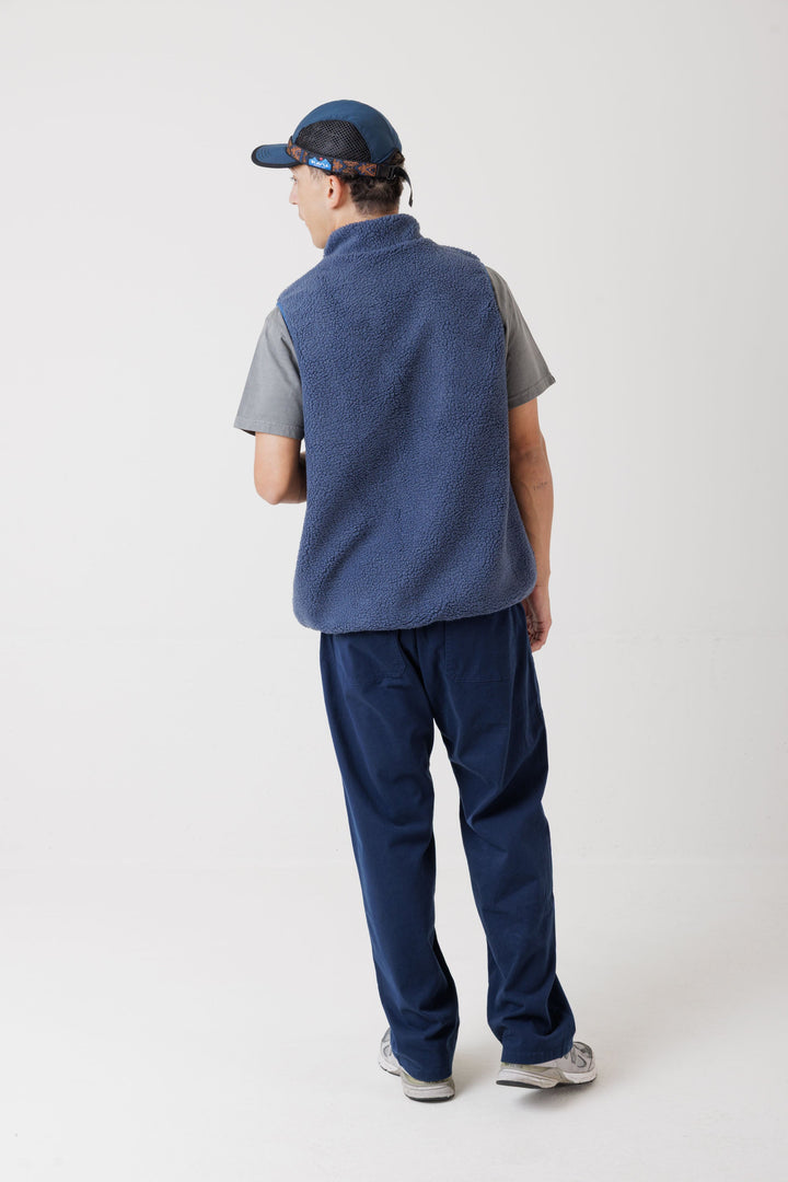 KAVU Cooper Fleece Gilet in Dark Navy