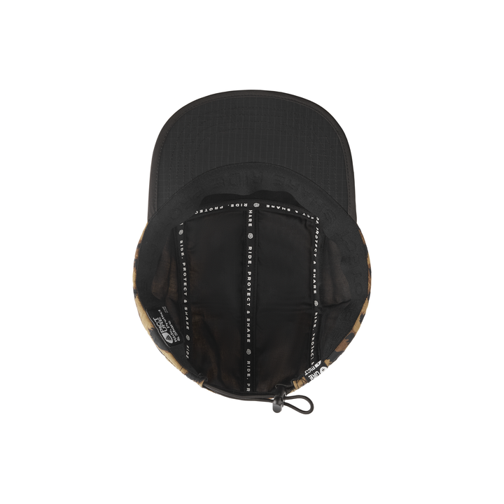 Picture Puffy Cap in Wild Spot Print