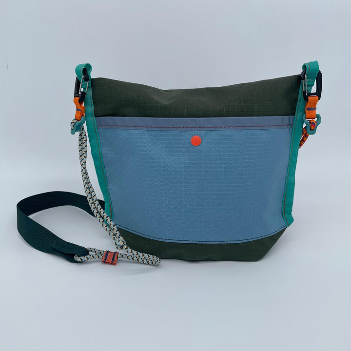 Lista 2L Crossbody Bag - Del Dia