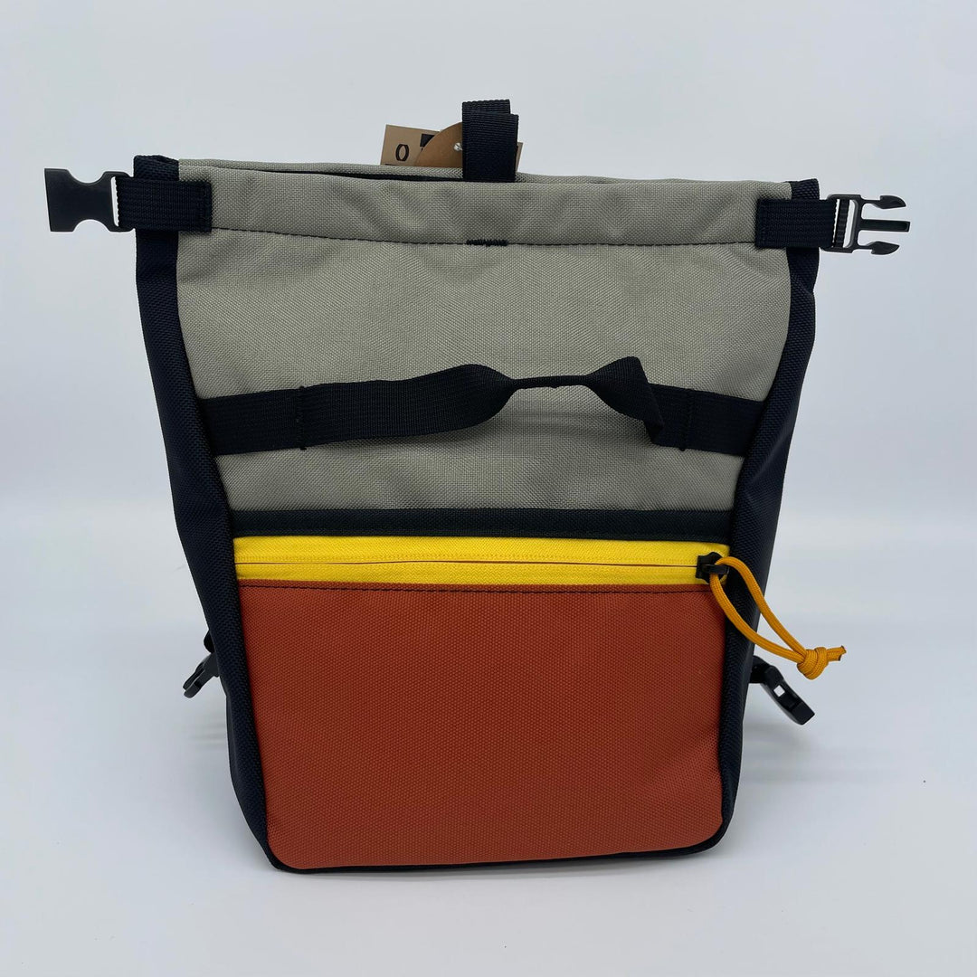 Deluxe Lunch Bag Chalk Bucket