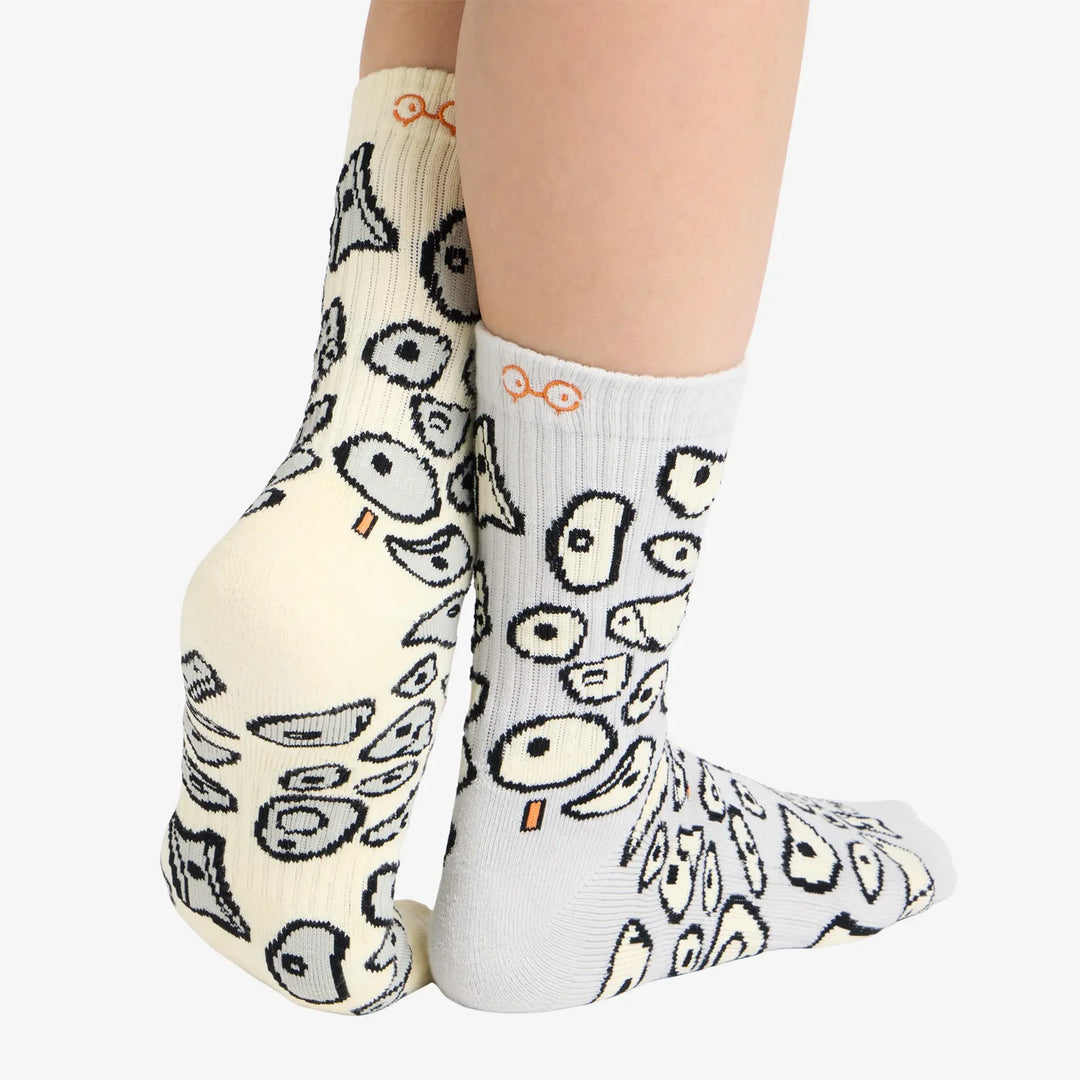 Rock Socks Spray Wall